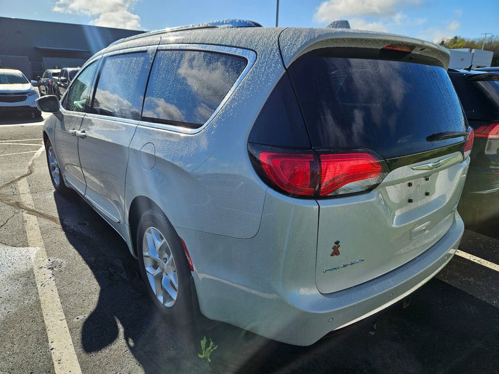 Used 2019 Chrysler Pacifica Limited FWD image 9