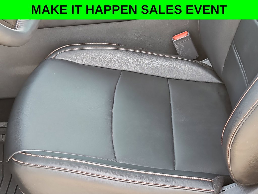 Used 2023 Nissan Sentra SR w/ SR Premium Package FWD image 14