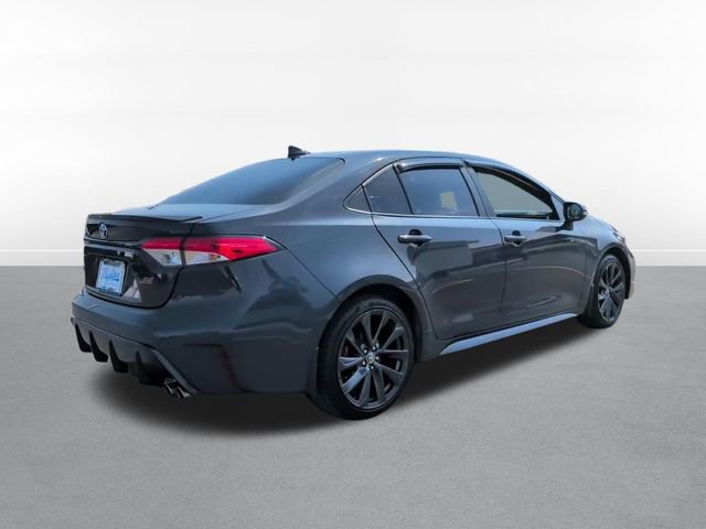 Used 2023 Toyota Corolla SE w/ SE Premium Package image 4