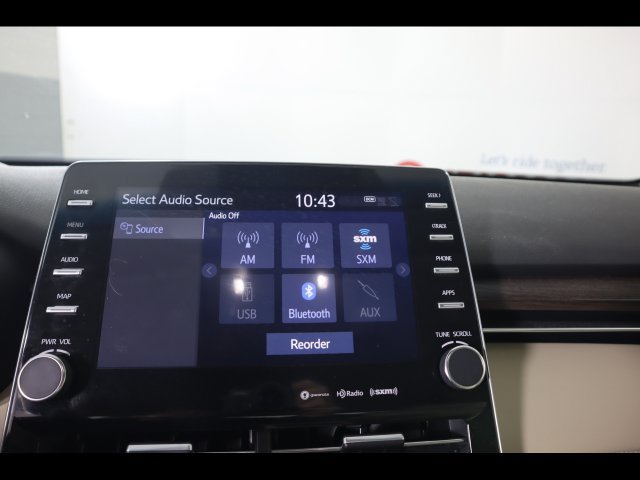 Used 2020 Toyota Avalon XLE w/ Moonroof Package FWD image 50