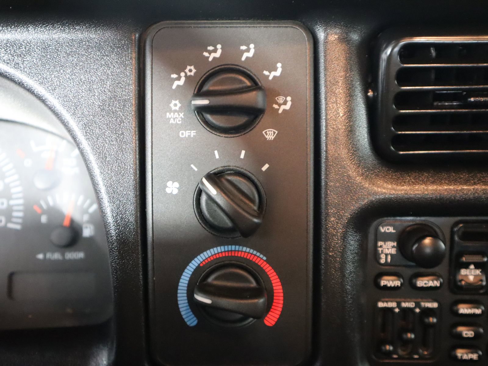 Used 2001 Dodge Ram 2500 Truck SLT image 35