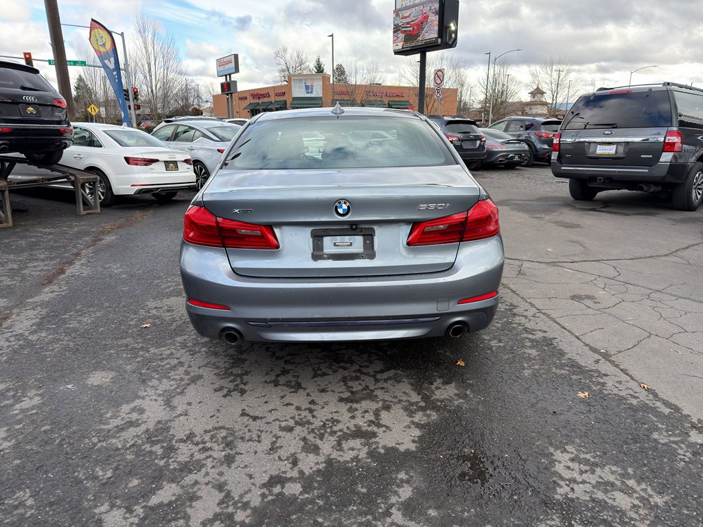 Used 2018 BMW 530i xDrive AWD/4WD image 5