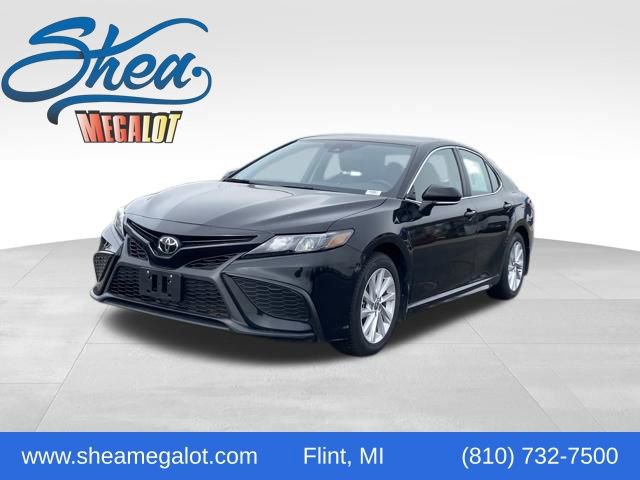 Used 2023 Toyota Camry SE image 1