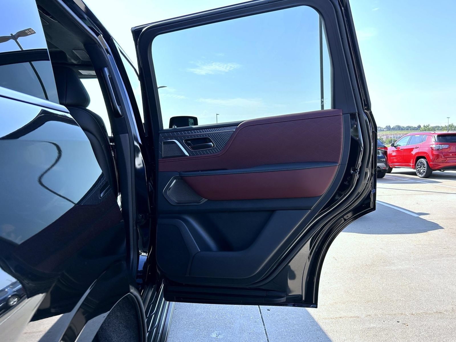 New 2027 INFINITI QX80 Autograph AWD/4WD image 17