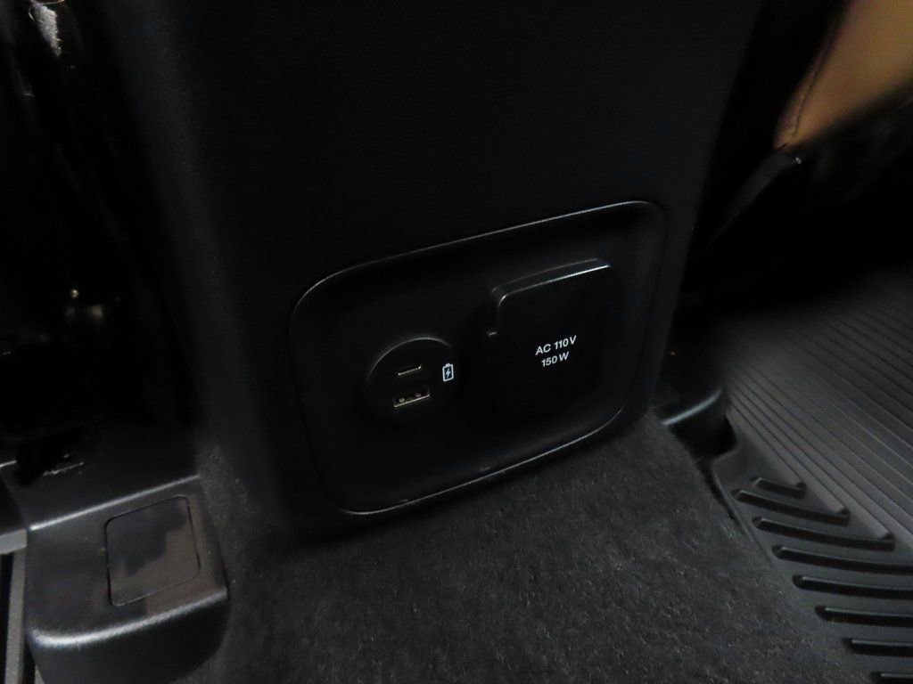 Used 2024 Ford Bronco Sport Outer Banks w/ Tech Package AWD/4WD image 11
