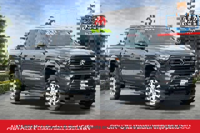 Used 2025 Toyota Tacoma SR5 image 2