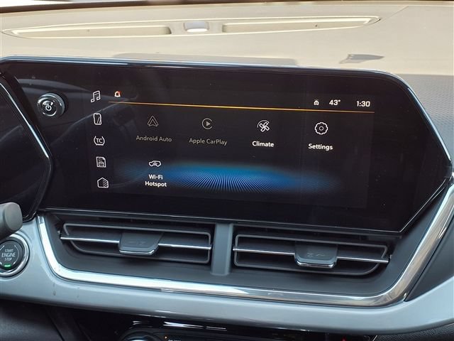 New 2026 Chevrolet Trax LT w/ LT Convenience Package FWD image 8