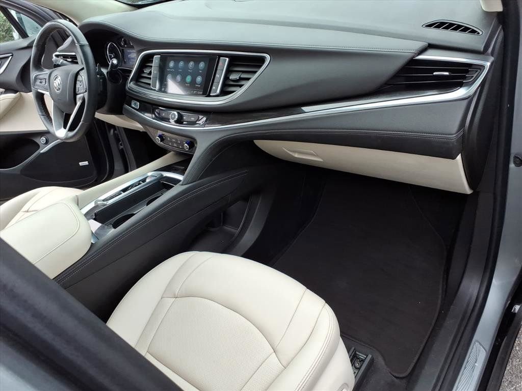 Used 2023 Buick Enclave Essence w/ Experience Buick Package image 16