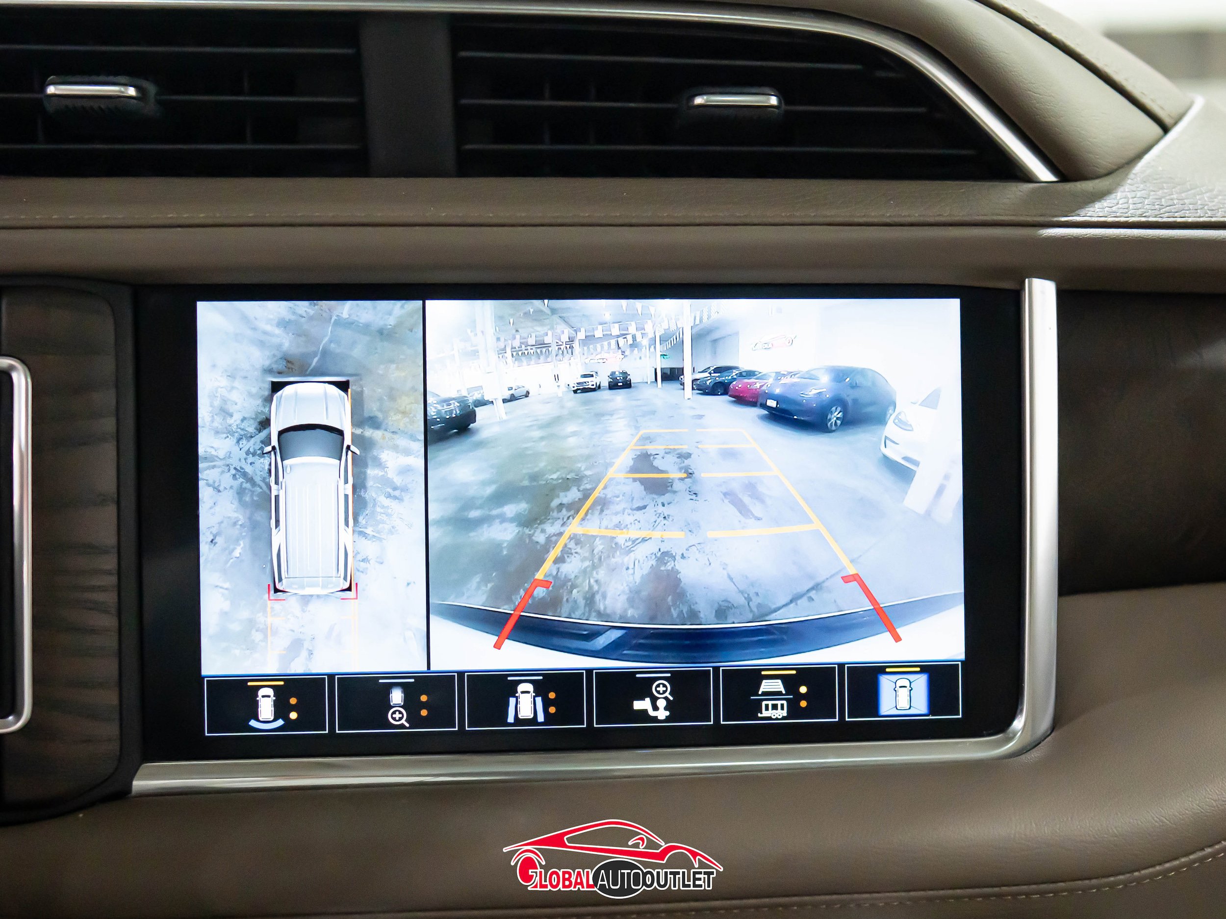 Used 2021 GMC Yukon XL Denali w/ Denali Ultimate Package AWD/4WD image 33