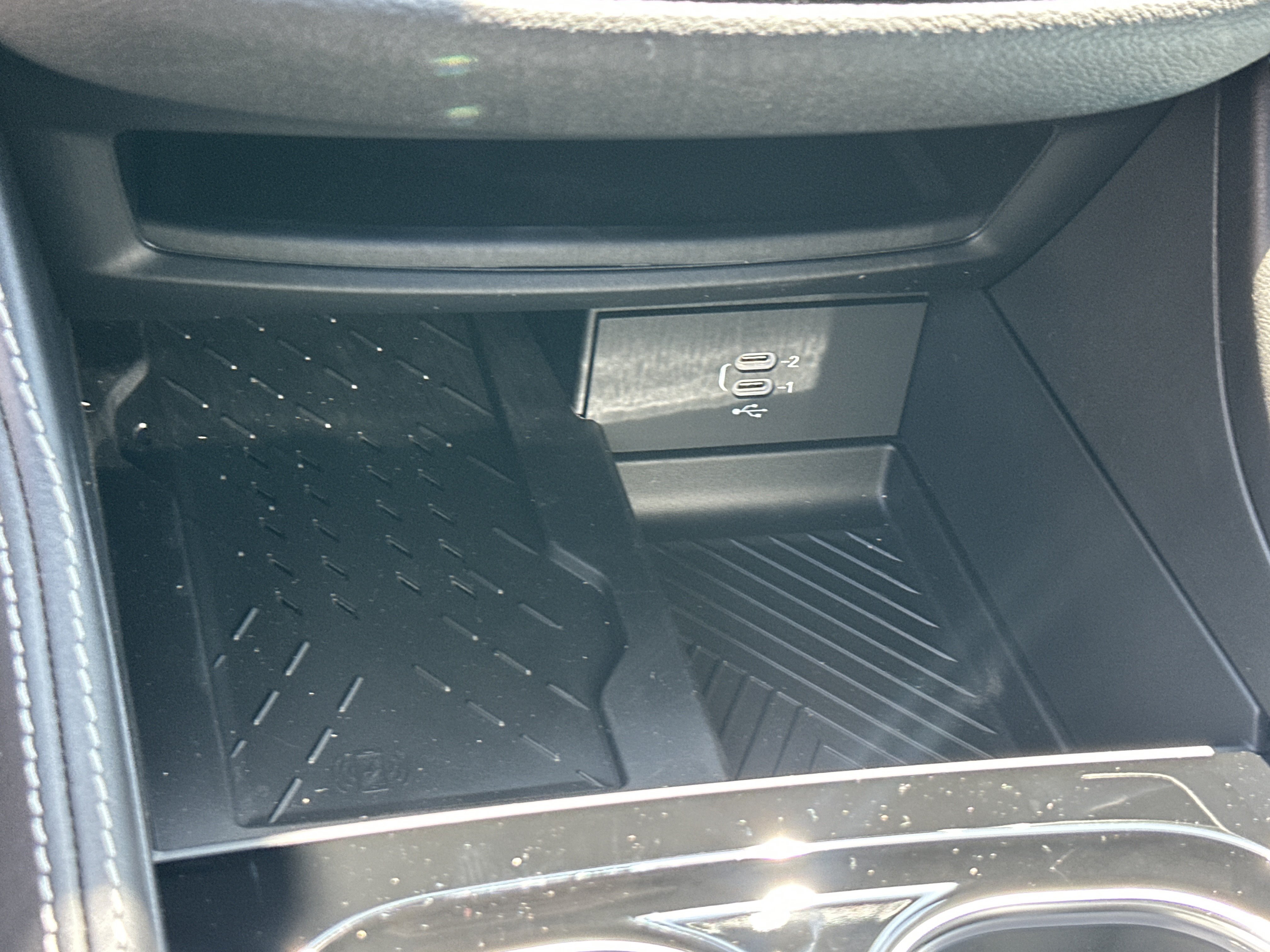 New 2027 Chrysler Pacifica Limited FWD image 6