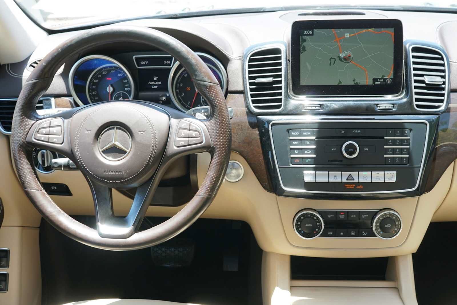 Used 2017 Mercedes-Benz GLS 450 4MATIC w/ Premium Package image 24