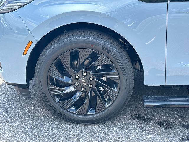 New 2026 Lincoln Navigator Reserve w/ Jet Appearance Package AWD/4WD image 12