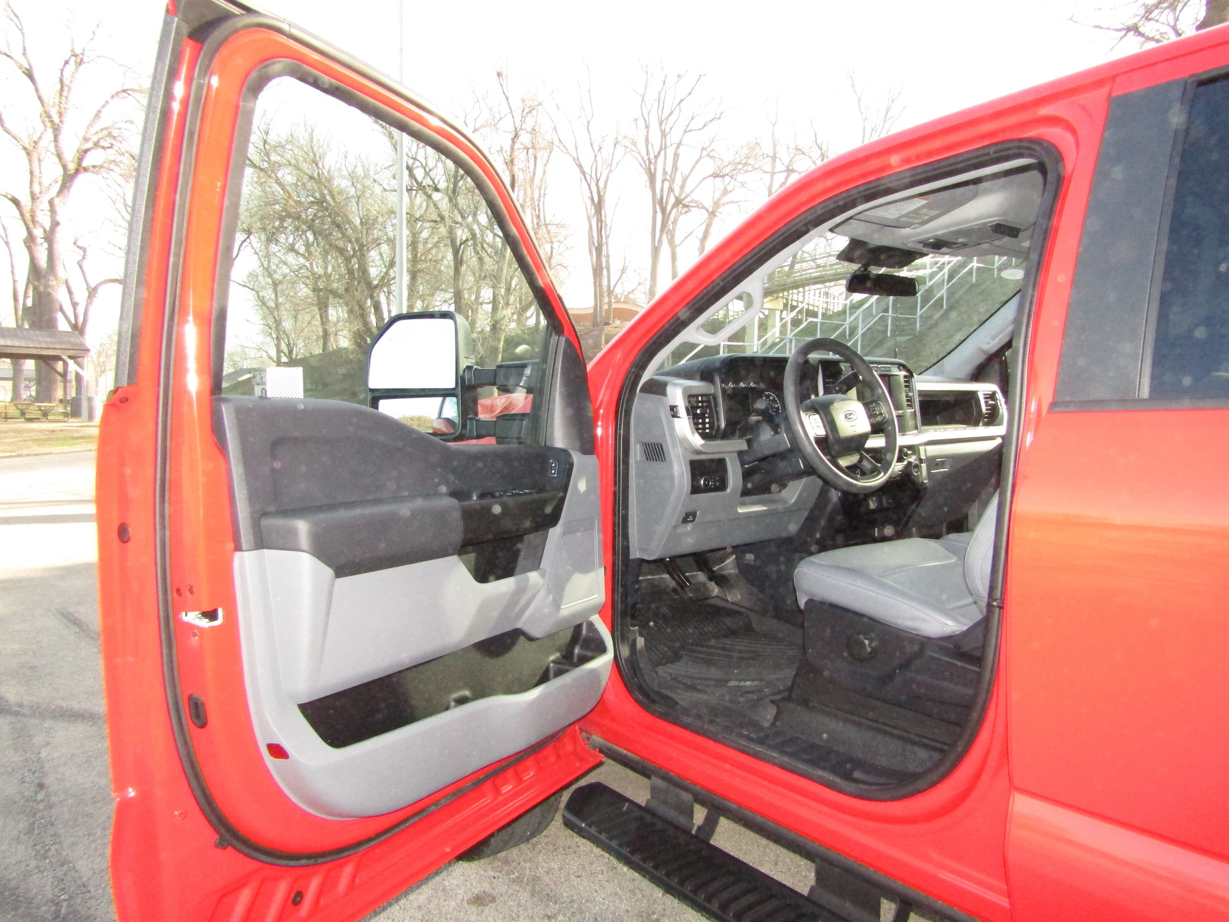 Used 2024 Ford F350 XL w/ FX4 Off-Road Package AWD/4WD image 12