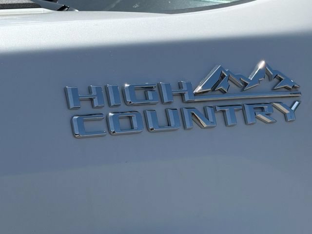 Used 2023 Chevrolet Silverado 2500 High Country w/ LPO, Hitch Package AWD/4WD image 11