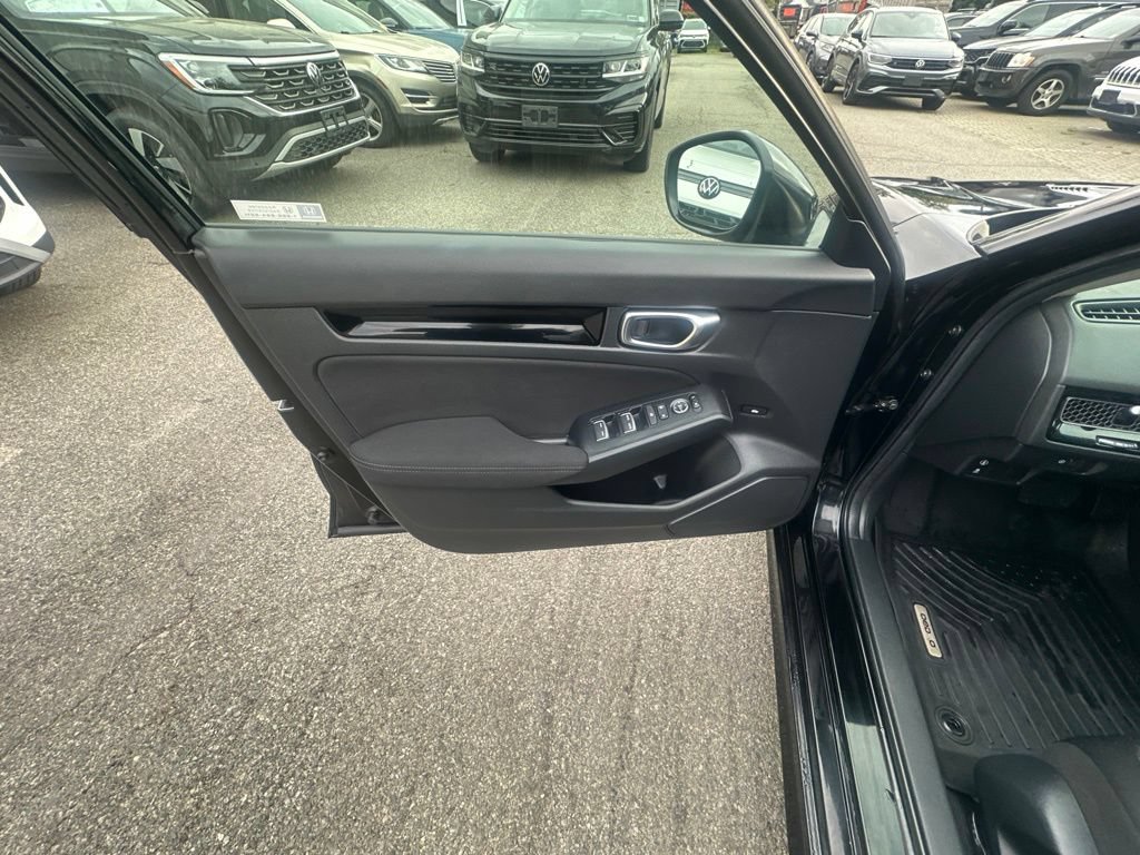 Used 2024 Honda Civic EX image 9