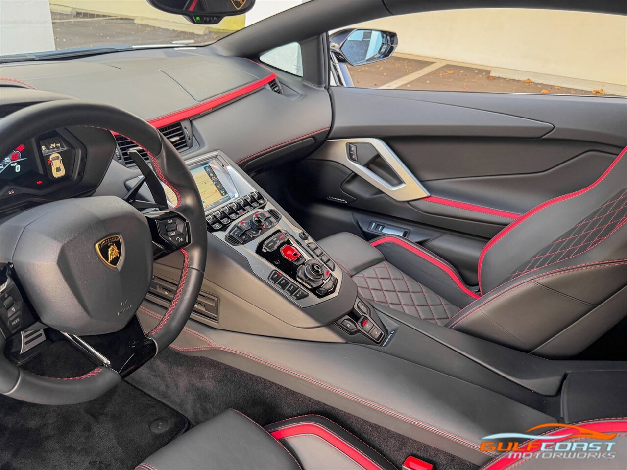 Used 2017 Lamborghini Aventador S image 16