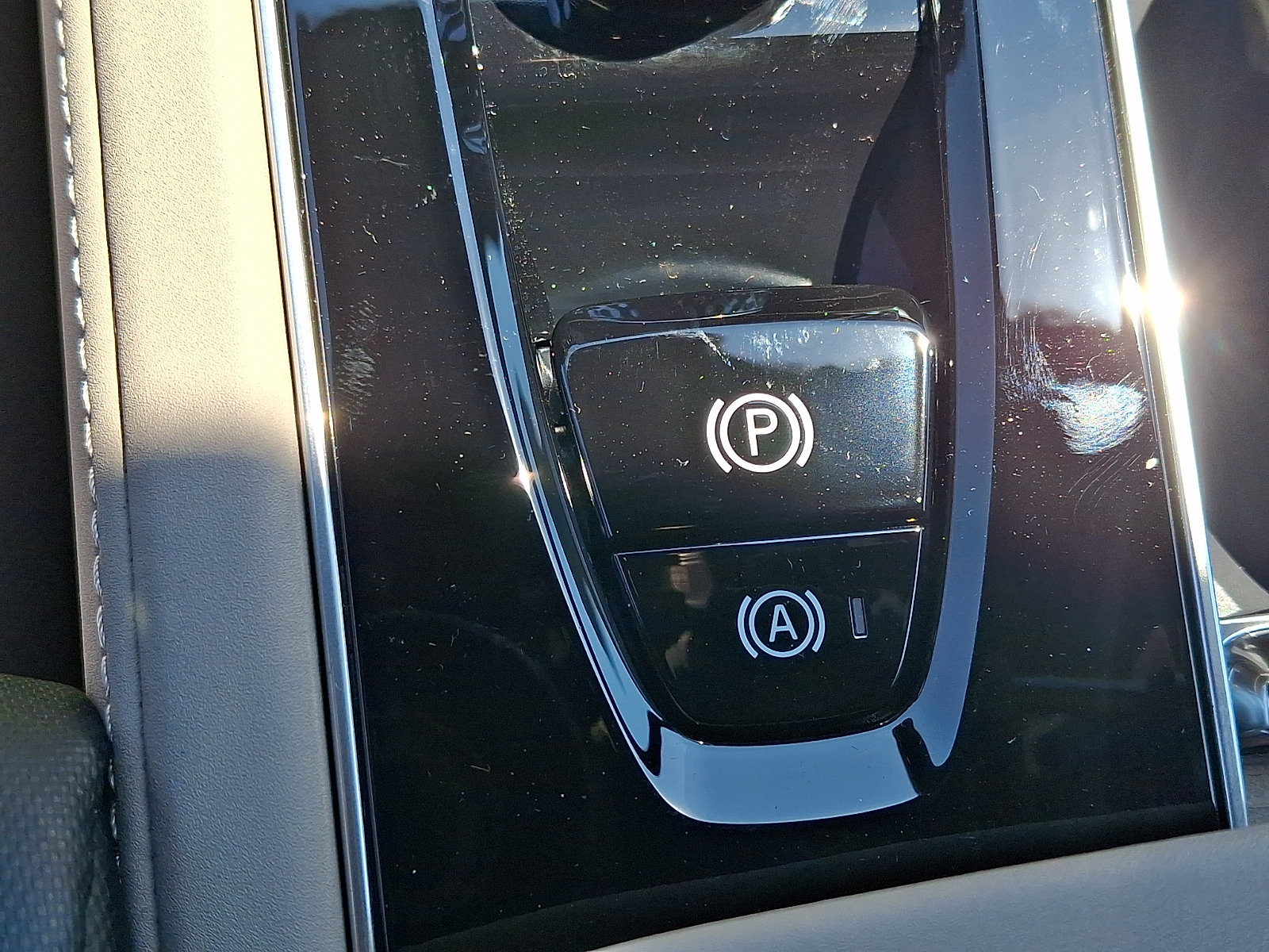 New 2027 Volvo XC90 B6 Ultra AWD/4WD image 19