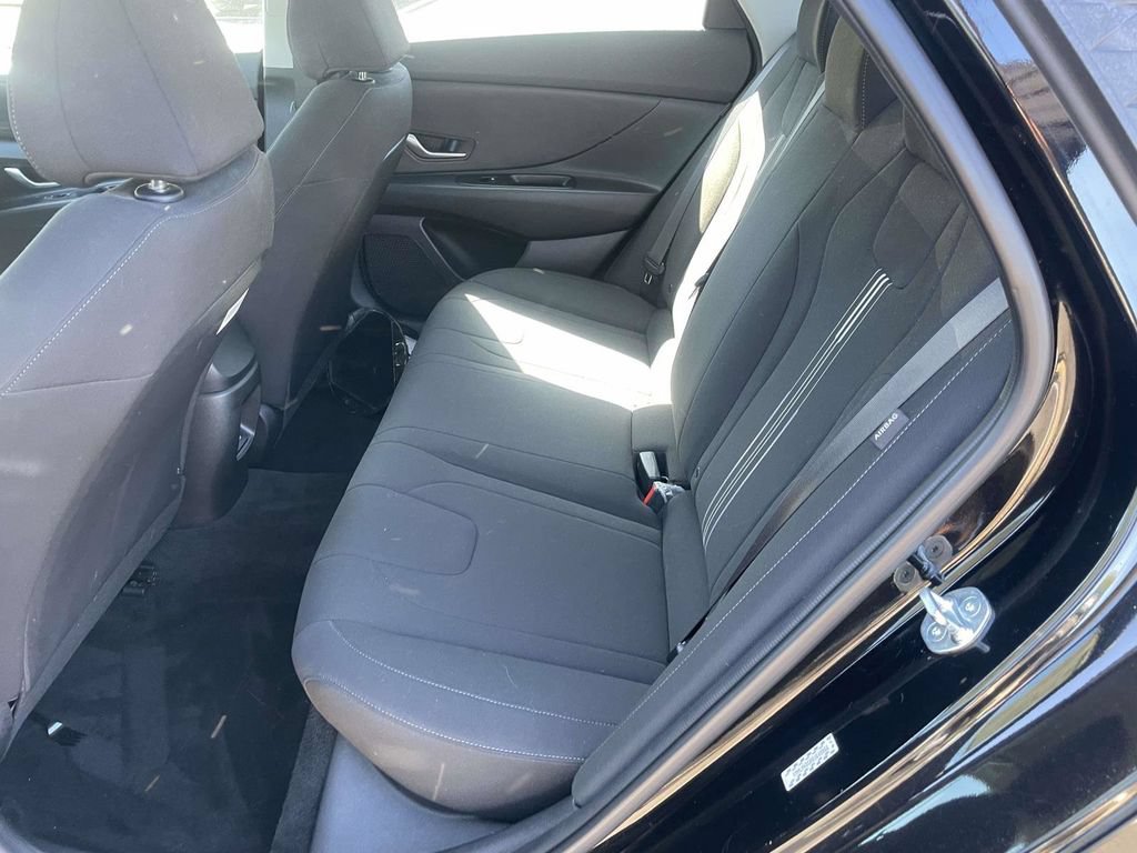 Used 2024 Hyundai Elantra SEL FWD image 10