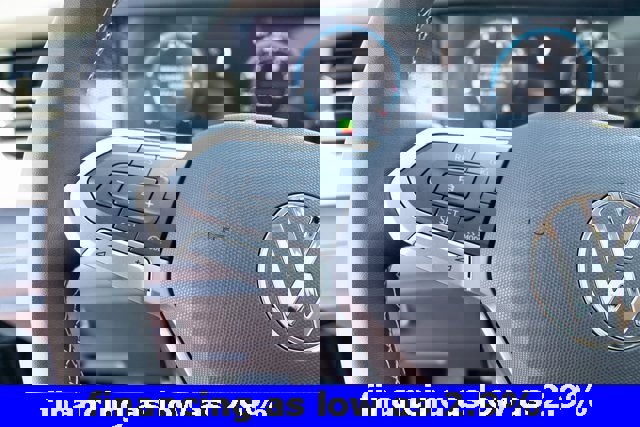 New 2025 Volkswagen Tiguan SE image 25