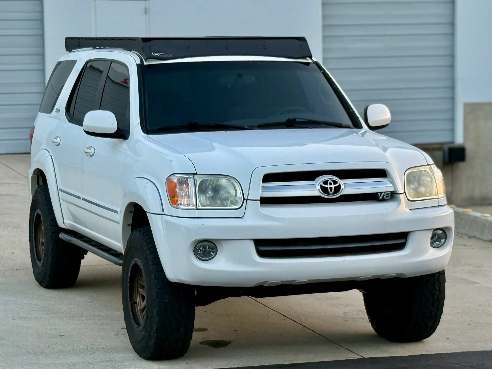 Used 2006 Toyota Sequoia SR5 AWD/4WD image 2