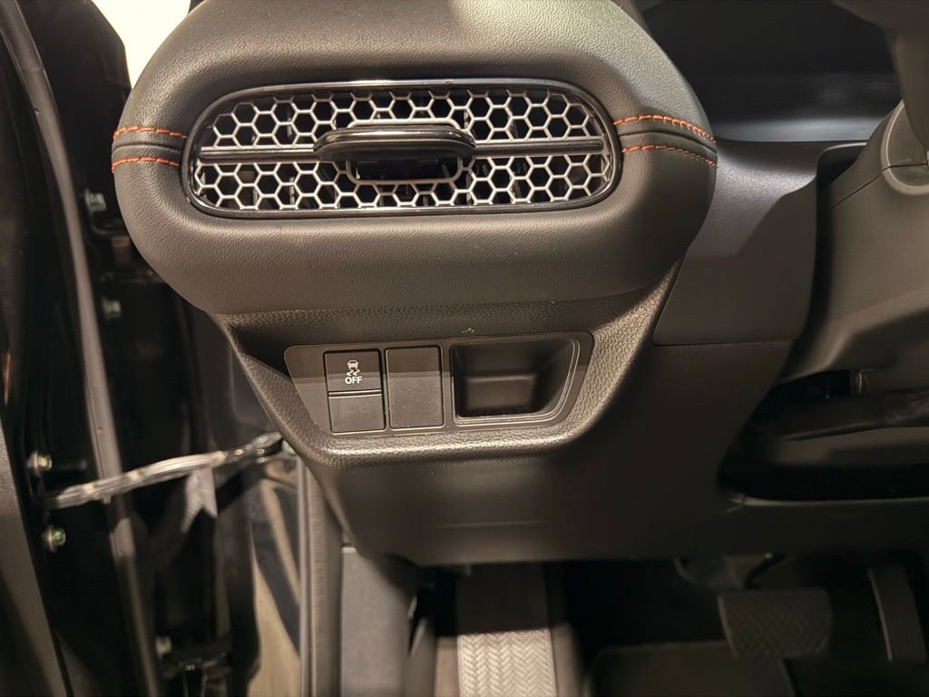 Used 2025 Honda HR-V Sport image 14