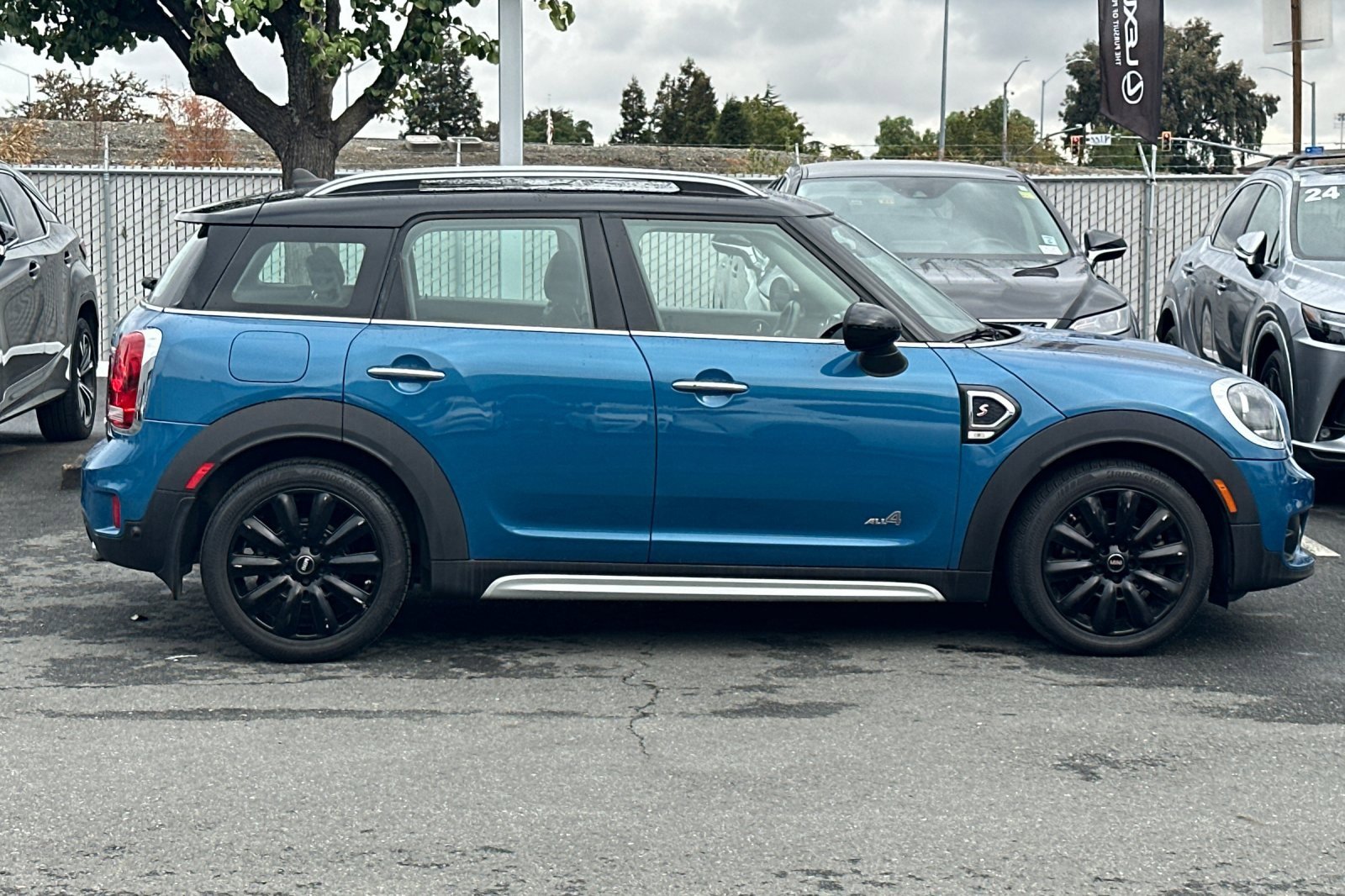 Used 2019 MINI Cooper Countryman S image 3