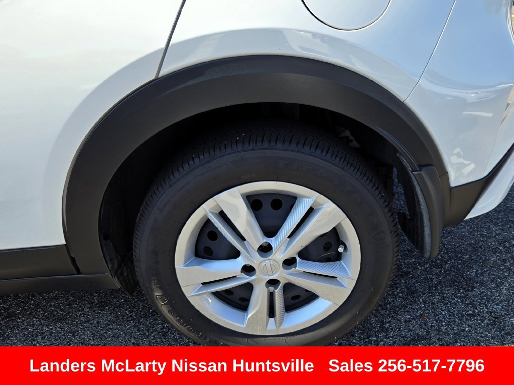 Used 2025 Nissan Kicks Play S FWD image 12