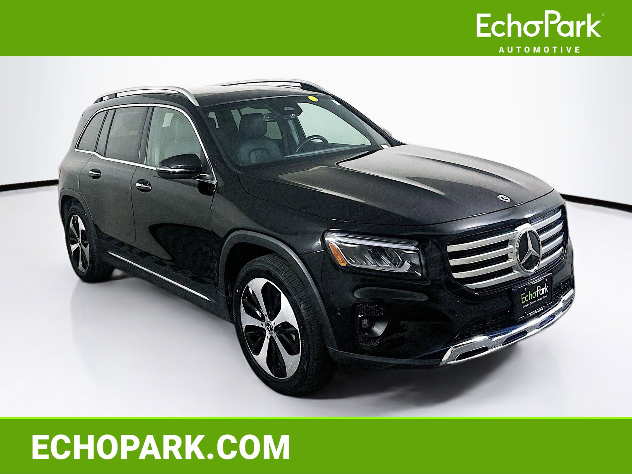Used 2025 Mercedes-Benz GLB 250 4MATIC image 1