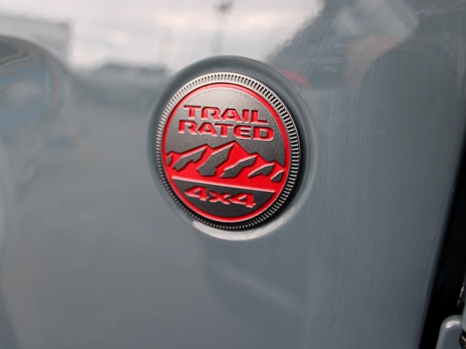 Used 2024 Jeep Wrangler Unlimited Rubicon w/ XTREMEE 35" Tire Package image 39