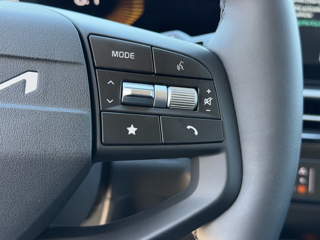 New 2027 Kia Sportage LX FWD image 28