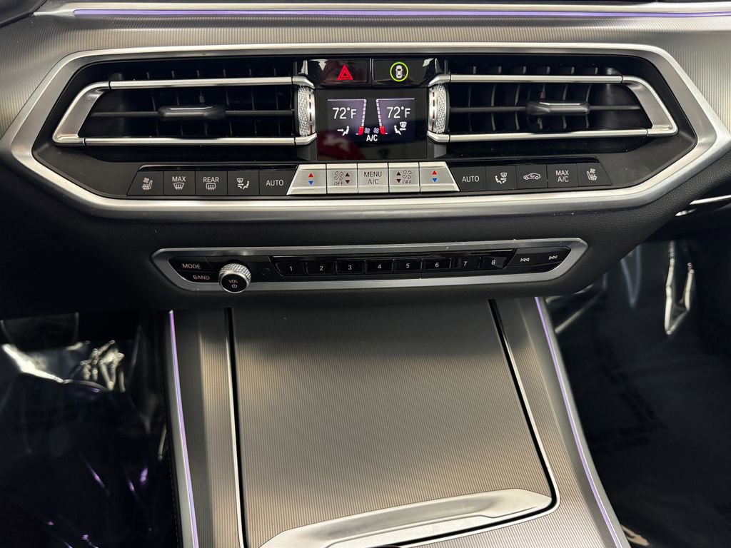 Used 2021 BMW X5 M50i image 19