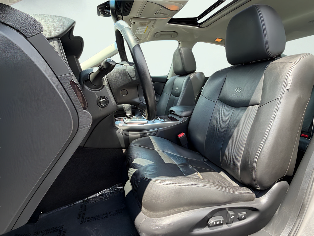 Used 2012 INFINITI M35 w/ Premium Pkg RWD image 17