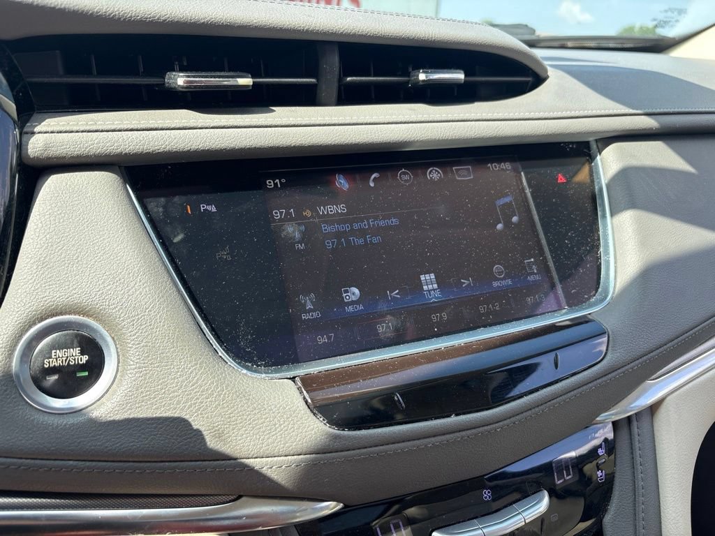 Used 2017 Cadillac XT5 Premium Luxury w/ LPO, Wheel Lock Package AWD/4WD image 22