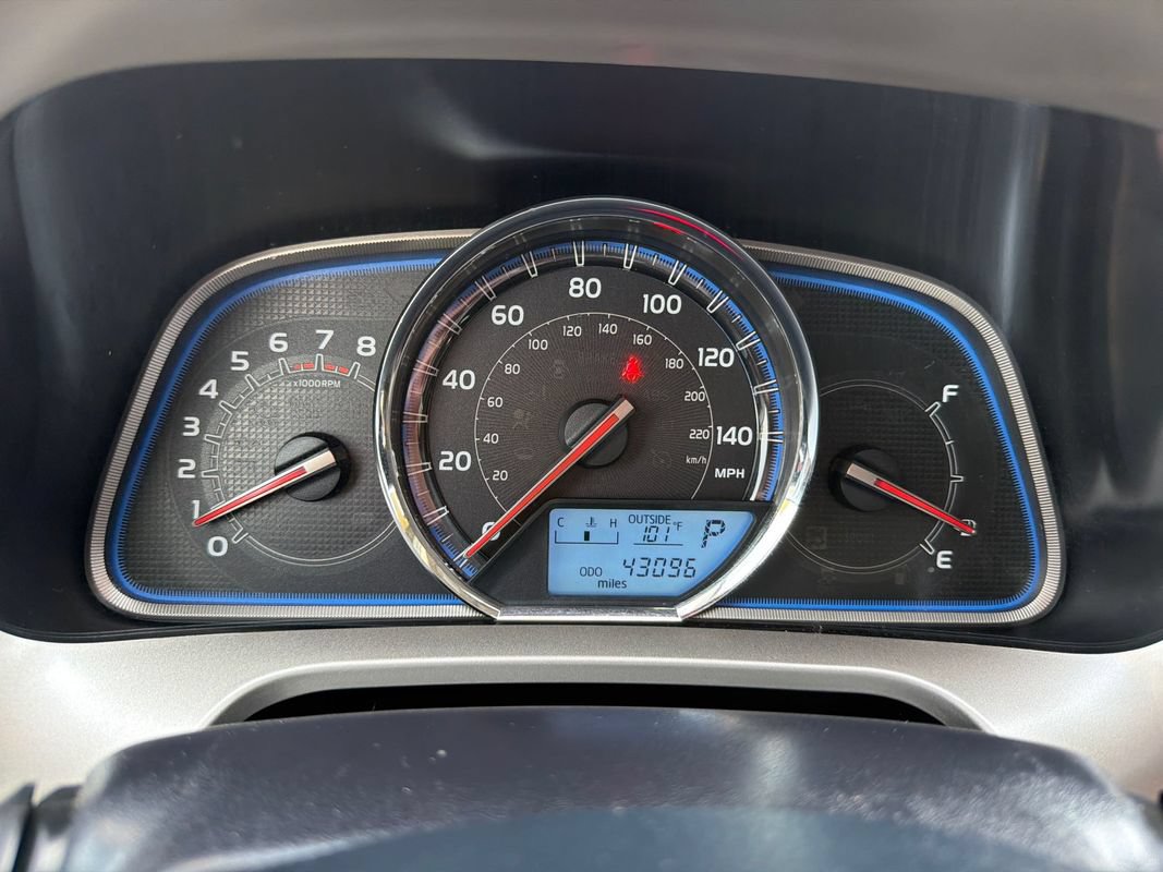 Used 2015 Toyota RAV4 Limited AWD/4WD image 23