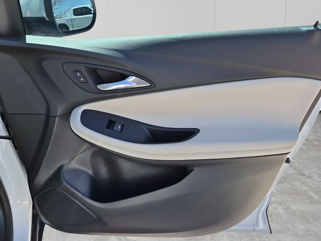 Certified 2023 Buick Encore GX Essence w/ Advanced Technology Package image 13