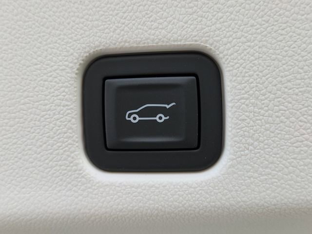 New 2026 Buick Enclave Avenir w/ Super Cruise Package FWD image 6