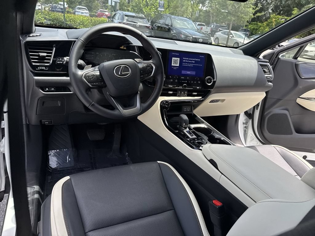 Used 2024 Lexus NX 250 FWD image 35