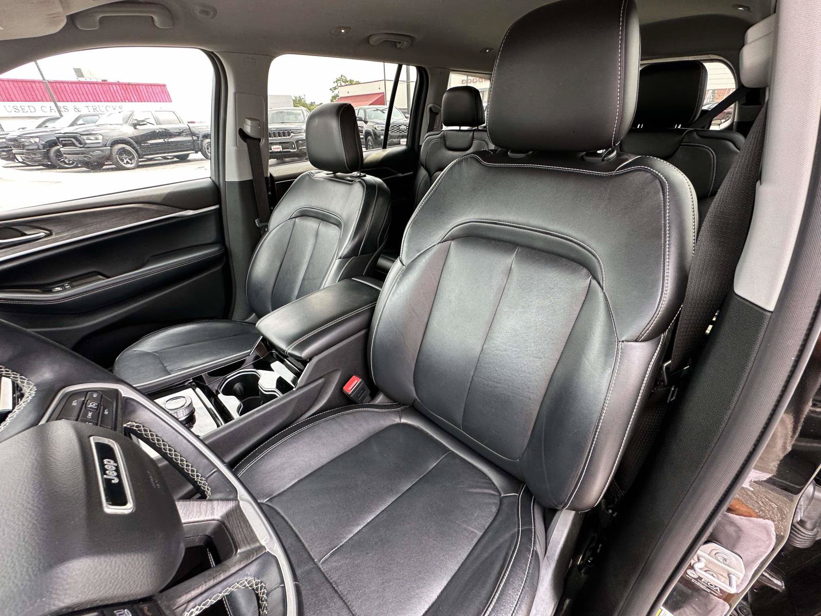 Used 2021 Jeep Grand Cherokee L Limited AWD/4WD image 26