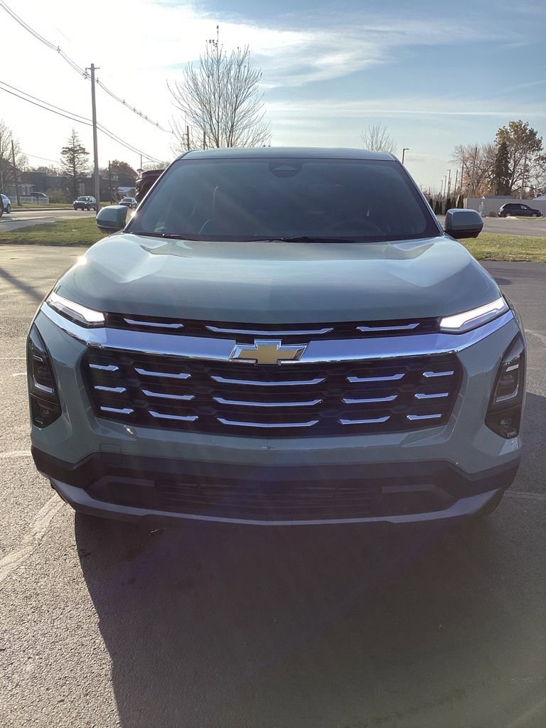 New 2026 Chevrolet Equinox LT w/ Convenience Package II image 9