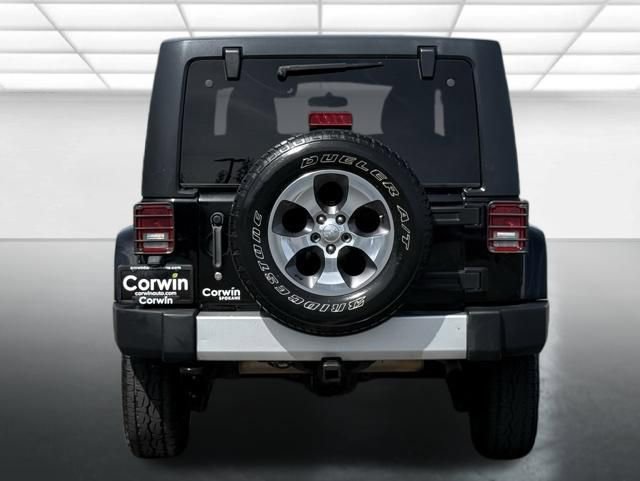 Used 2012 Jeep Wrangler Unlimited Sahara w/ Connectivity Group AWD/4WD image 15
