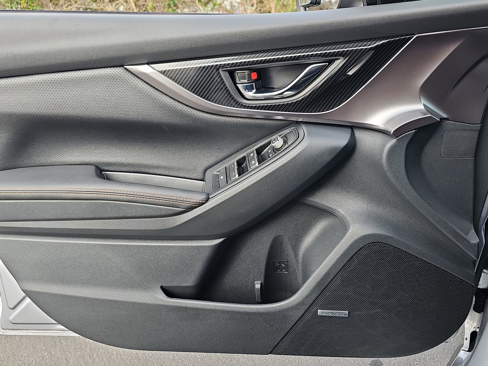 Used 2020 Subaru Crosstrek 2.0i Limited w/ Moonroof Package w/Navigation AWD/4WD image 27