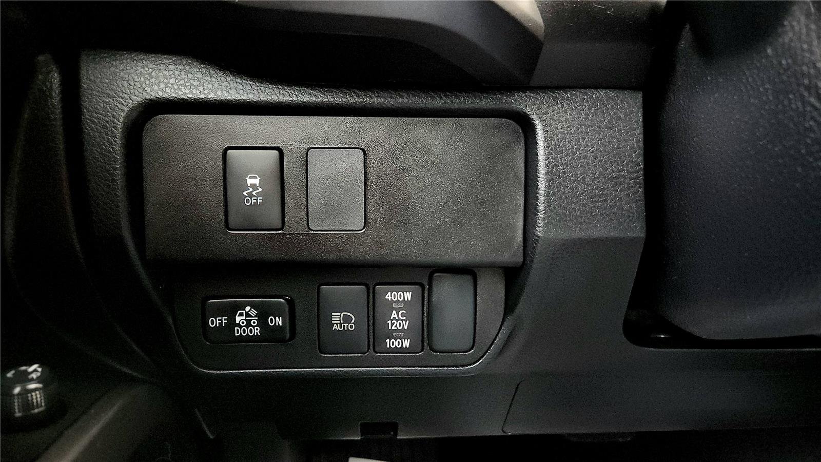 Used 2020 Toyota Tacoma TRD Off-Road image 31