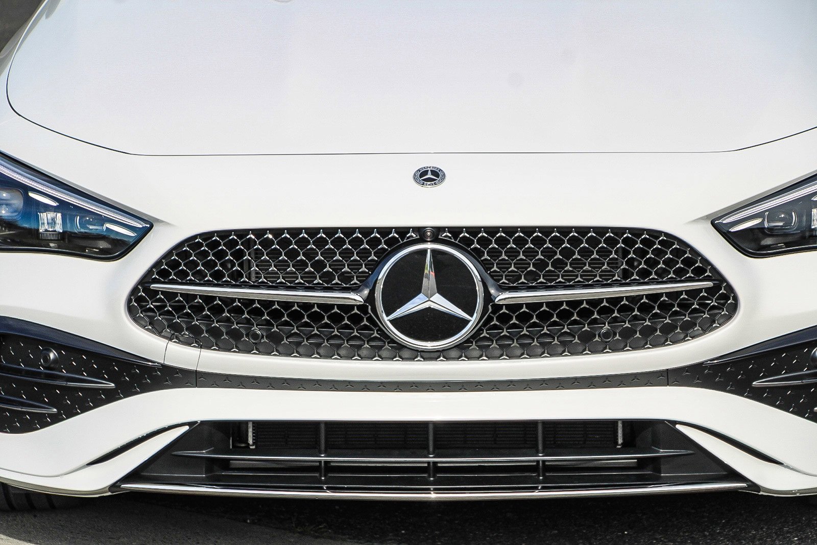 New 2026 Mercedes-Benz CLE 300 4MATIC Cabriolet image 7