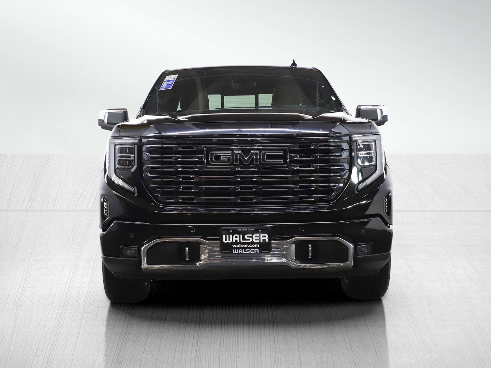 Used 2023 GMC Sierra 1500 Denali Ultimate AWD/4WD image 8