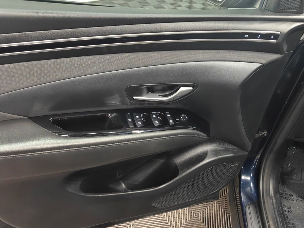 Used 2022 Hyundai Tucson Limited AWD/4WD image 65