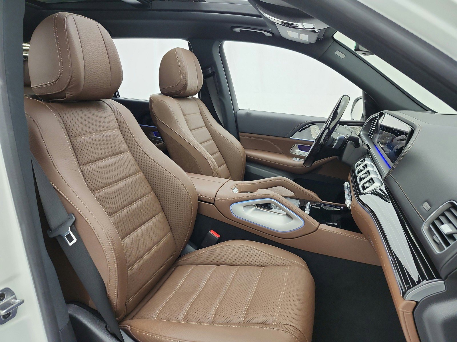 Used 2024 Mercedes-Benz GLS 450 4MATIC image 24