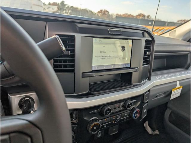 New 2026 Ford F250 XL w/ XL Chrome Package image 19