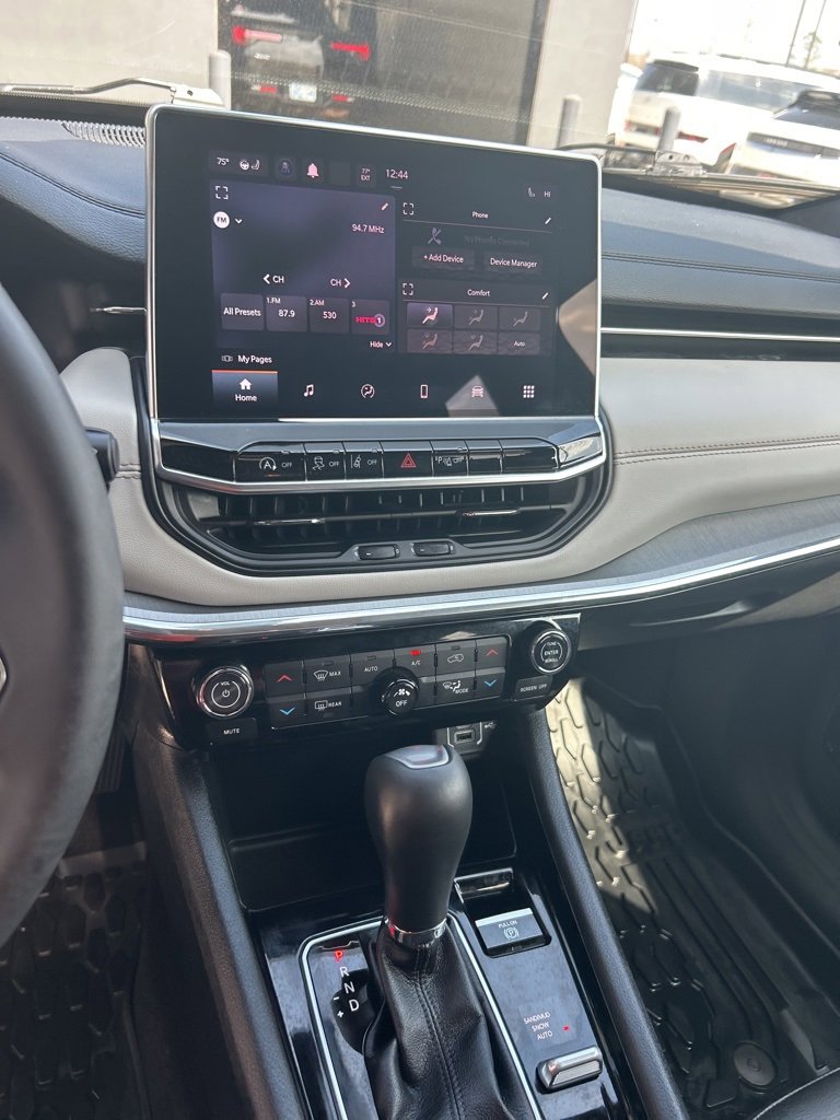 Used 2024 Jeep Compass Limited image 9