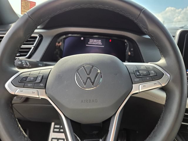 Used 2025 Volkswagen Atlas Cross Sport SEL Premium R-Line AWD/4WD image 21