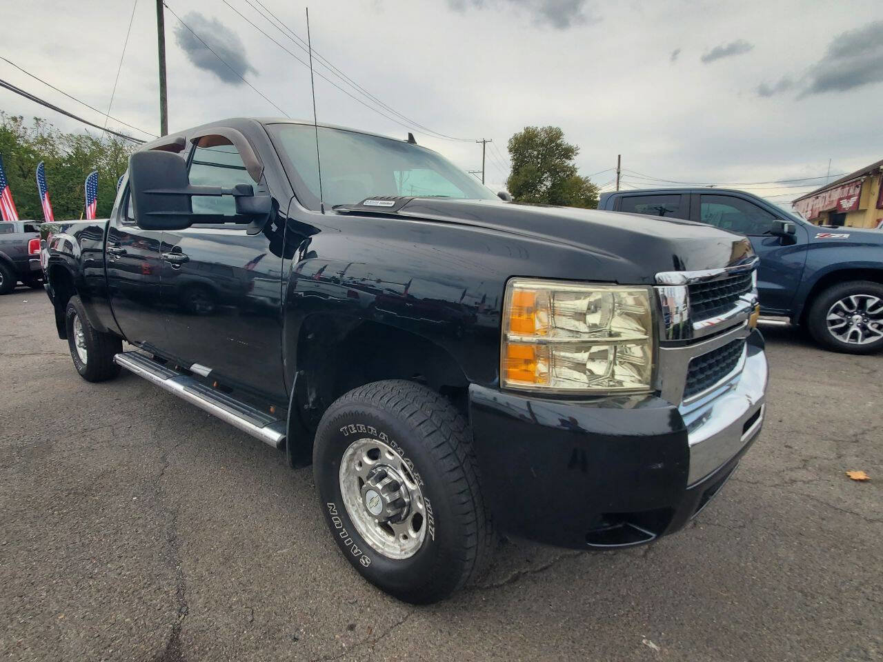 Used 2009 Chevrolet Silverado 2500 LTZ w/ Suspension Package, Off-Road image 10